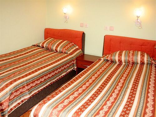 Guest House Breza 프릴레프 외부 사진